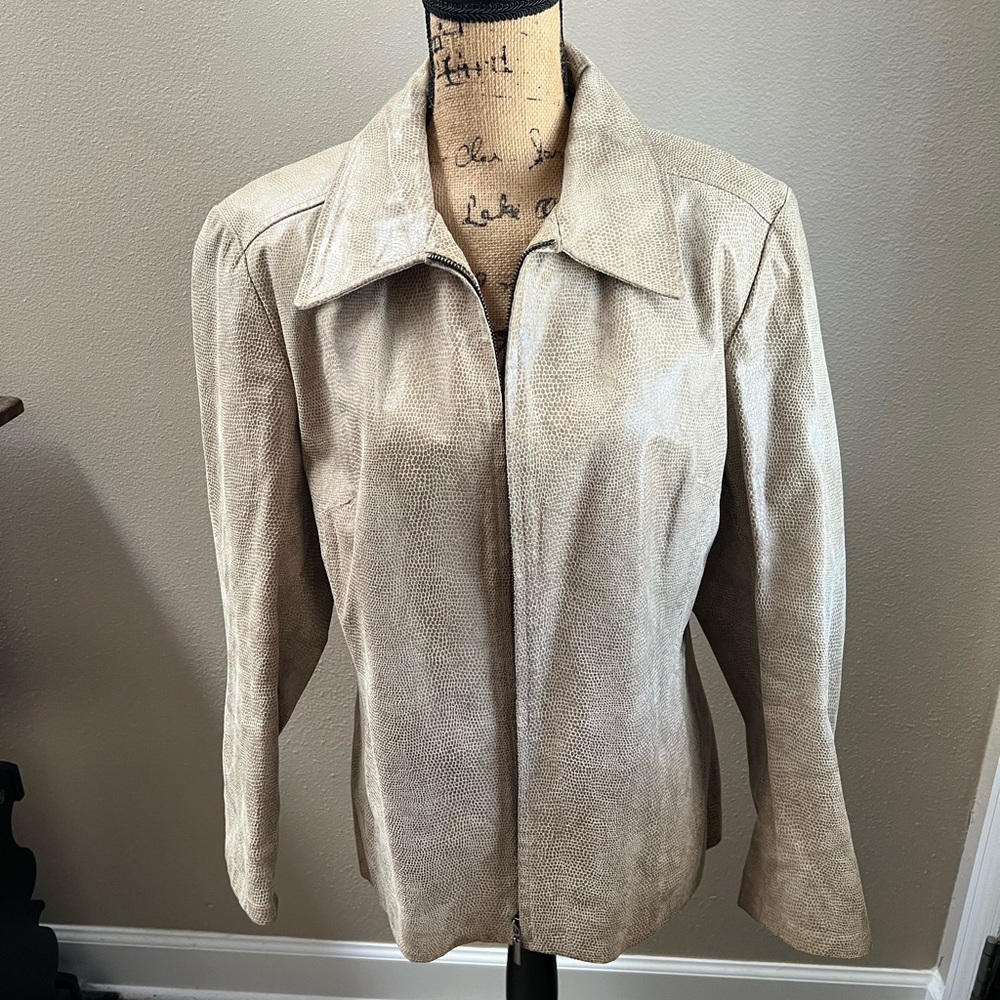 Jacqueline Ferrar snake skin print leather cream/beige colored jacket